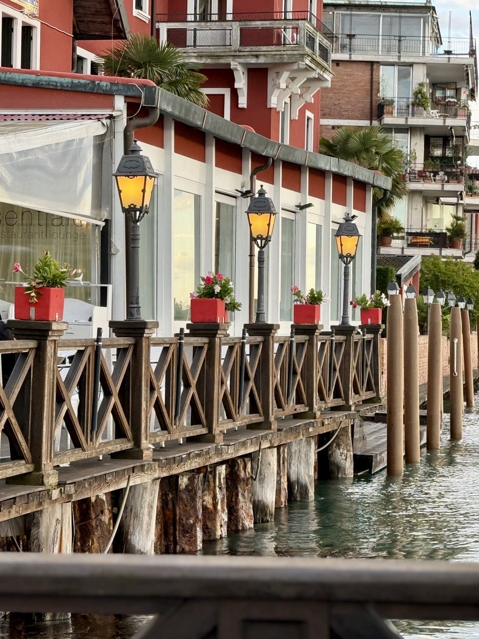 Pontile e terrazza esterna Essentiale Restaurant Lounge Lido di Venezia